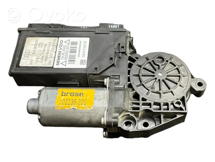 Audi A4 S4 B6 8E 8H Etuoven ikkunan nostomoottori 0130821764