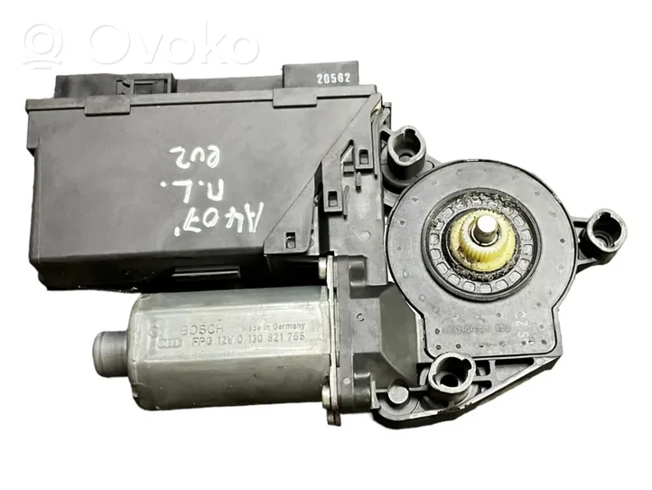 Audi A4 S4 B7 8E 8H Moteur de lève-vitre de porte avant 0130821765