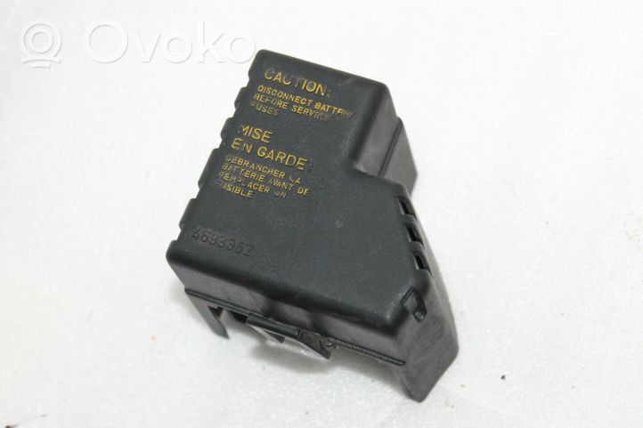 Saab 9-5 Sulakemoduuli 4693362