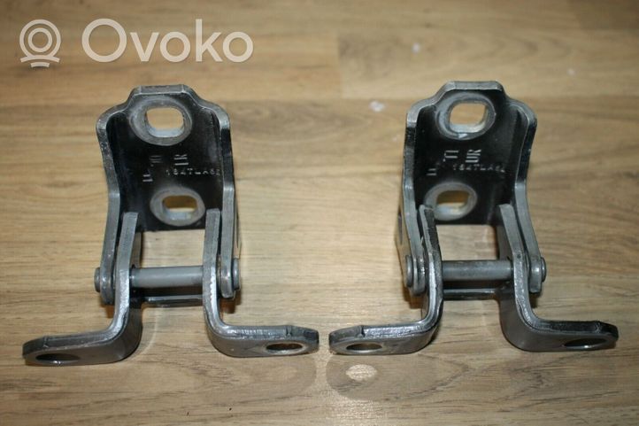 Saab 9-3 Ver2 Set di cerniere portiera anteriore 