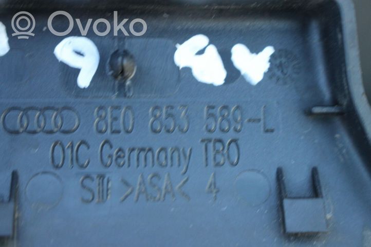 Audi A4 S4 B6 8E 8H Lokasuojan lista (muoto) 8E0853589L