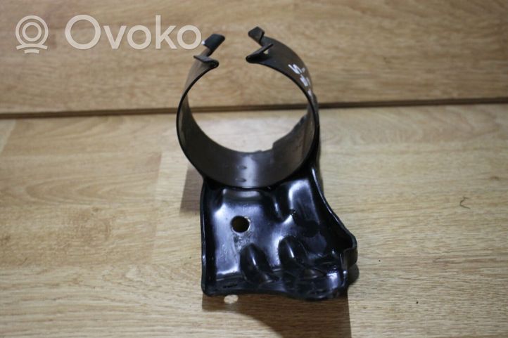 Audi A4 S4 B5 8D Fuel filter bracket/mount holder 8D0127224D