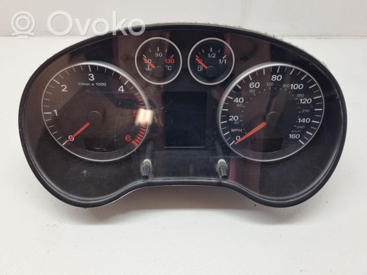 Audi A3 S3 8P Compteur de vitesse tableau de bord 8P0920981A