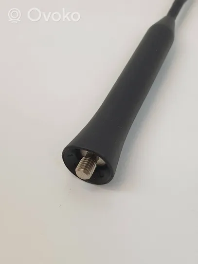 Opel Corsa D Antena radiowa 13288181