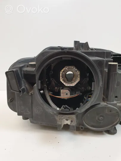 Audi A4 S4 B8 8K Lampa przednia 8K0941003C