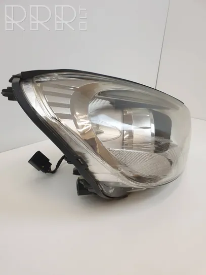 Volvo S60 Lampa przednia 31299995