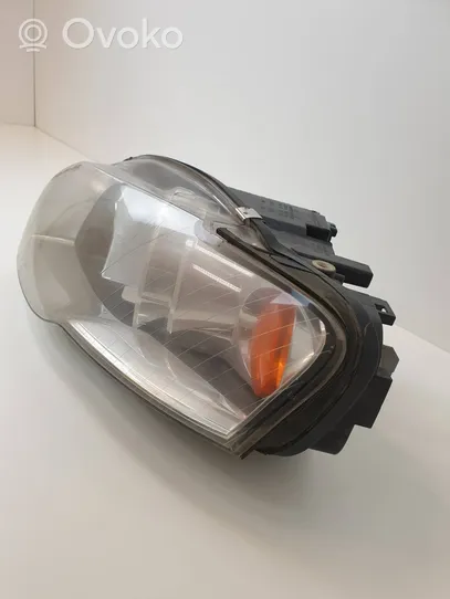 Audi A4 S4 B7 8E 8H Lampa przednia 084461109L