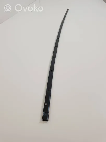 Audi Q8 Windshield trim 4M8845454