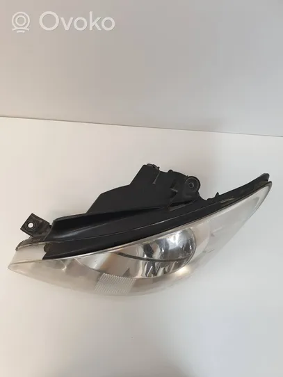 Hyundai Getz Lampa przednia 921011C500