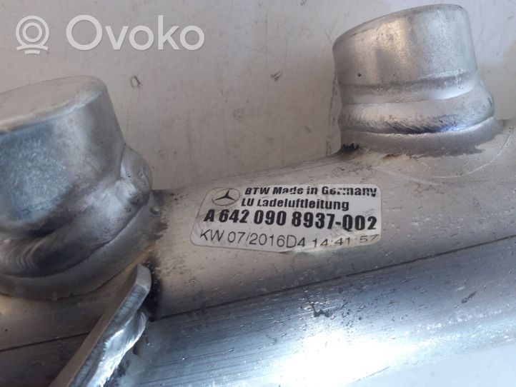 Mercedes-Benz ML W166 Tube d'admission de tuyau de refroidisseur intermédiaire A6420908937