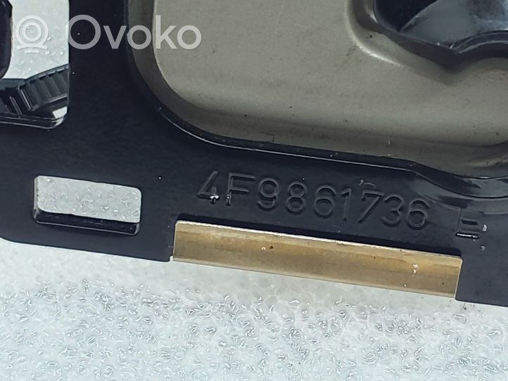 Audi Q7 4L Podpora mocowania półki bagażnika 4F9861736