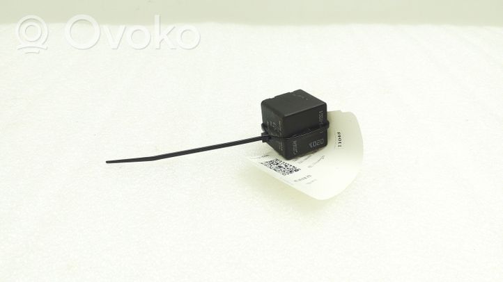 Hummer H3 Other relay 58100201