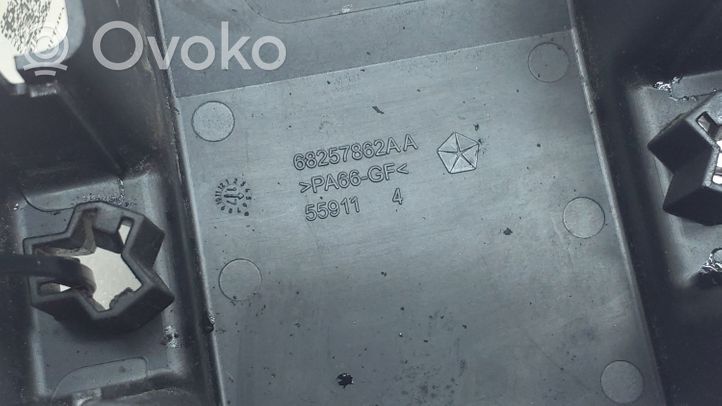 Jeep Grand Cherokee Inne części komory silnika 68257862AA