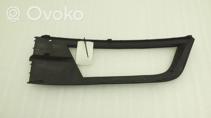 Skoda Octavia Mk3 (5E) Krata halogenu 5E0807682