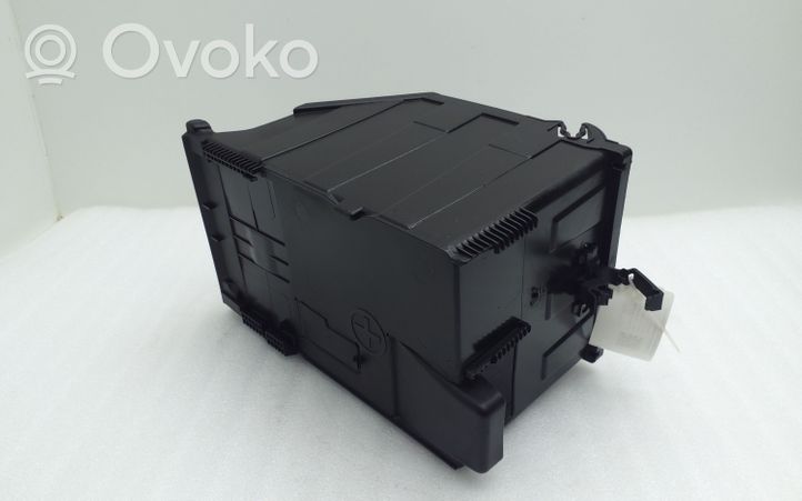 Peugeot RCZ Batteriekasten 9663615580