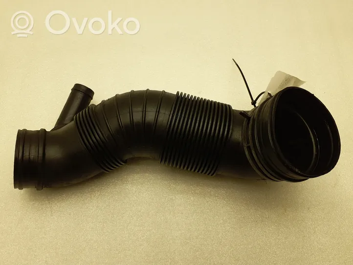 Volkswagen Sharan Turbo air intake inlet pipe/hose 5N0129656