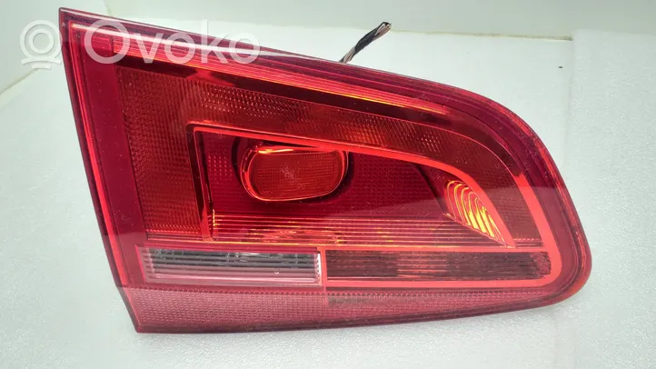 Volkswagen Sharan Lampy tylnej klapy bagażnika 7N0945093H