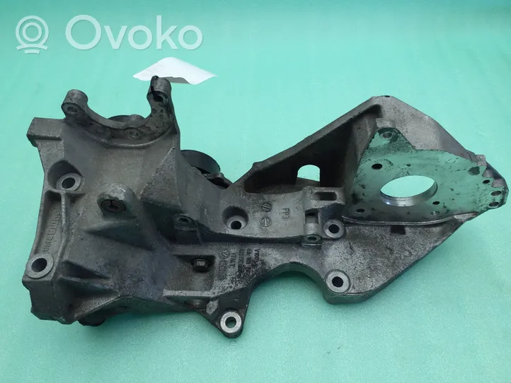 Audi A4 S4 B8 8K Soporte del alternador 03L903139