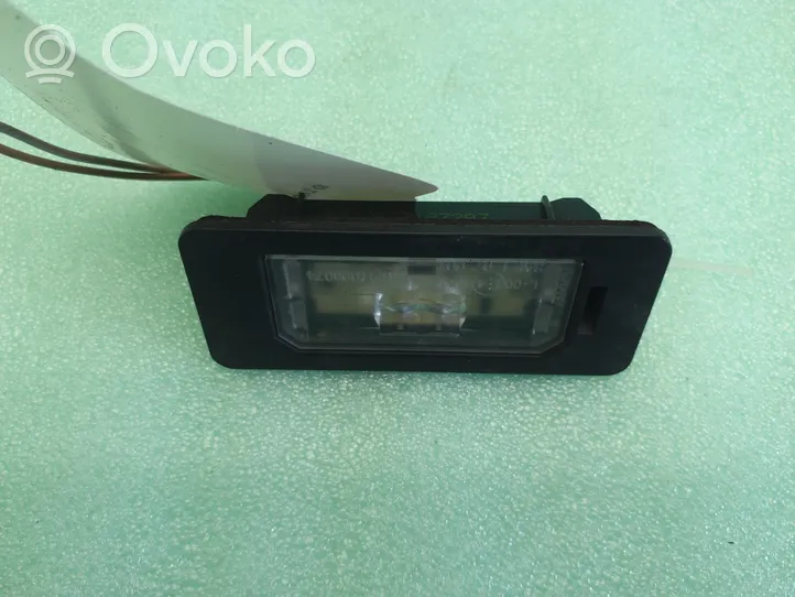 BMW X1 E84 Lampa oświetlenia tylnej tablicy rejestracyjnej 7193293