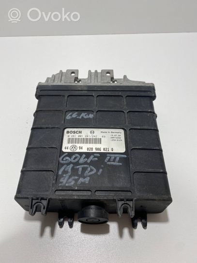 Volkswagen Golf III Calculateur moteur ECU 028906021Q