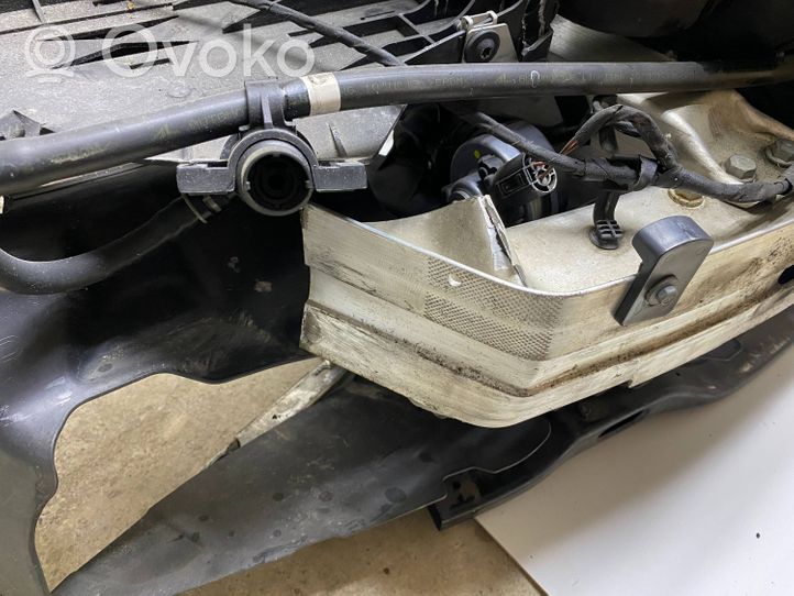 BMW 5 F10 F11 Jäähdyttimen kehyksen suojapaneeli 804966907