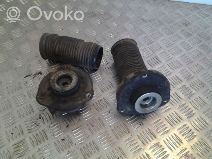 Volkswagen Golf V Supporto per montante superiore anteriore 1K0412331B