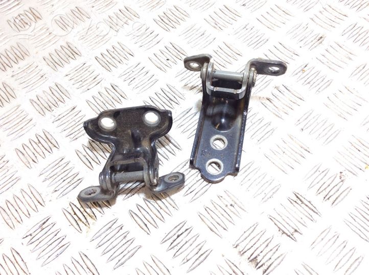 Subaru XV Front door hinge set 