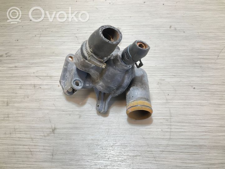 Jeep Cherokee Thermostat/thermostat housing 