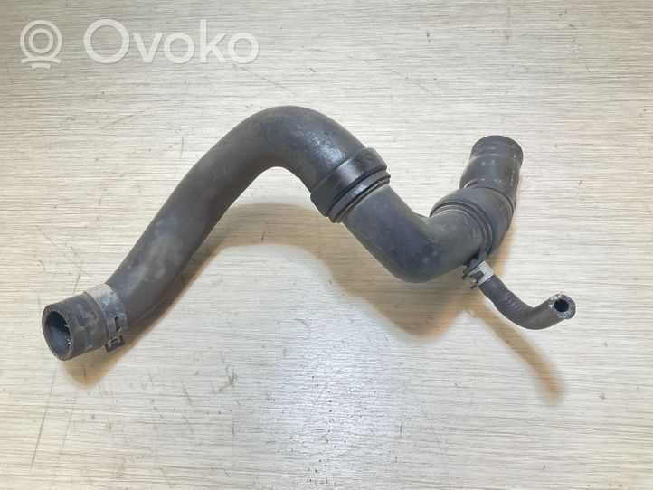 Nissan Qashqai+2 Tuyau de liquide de refroidissement moteur 