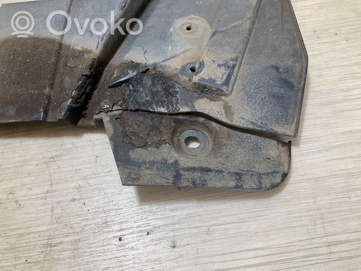 Nissan Qashqai+2 Moottorin alustan välipohjan roiskesuoja 75831JD000