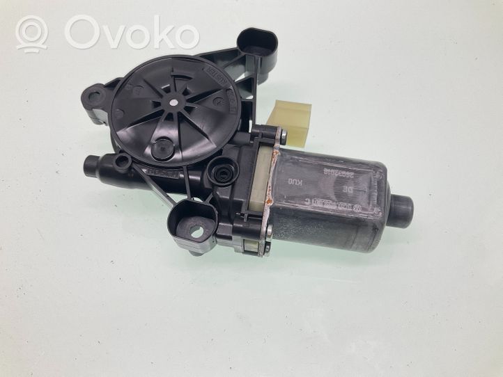 Audi Q3 F3 Etuoven ikkunan nostomoottori 5Q0959801C