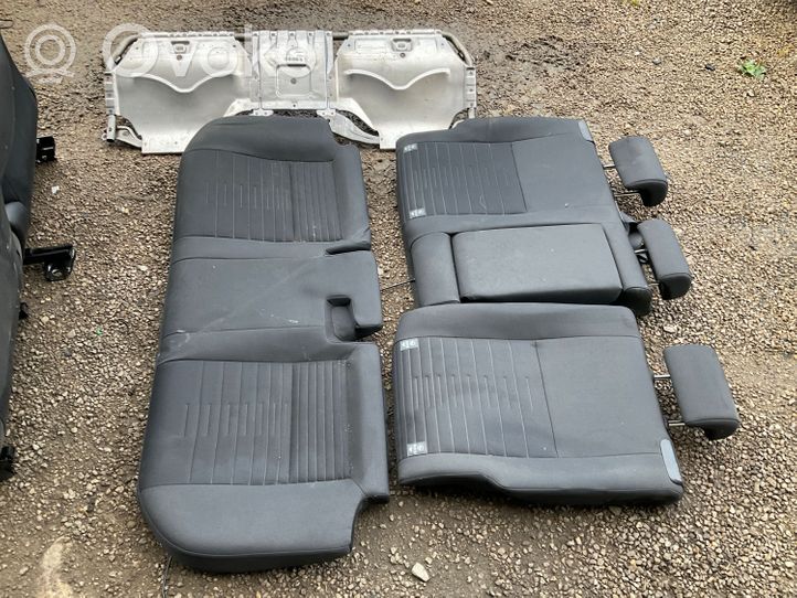 Toyota Auris E210 Seat set 