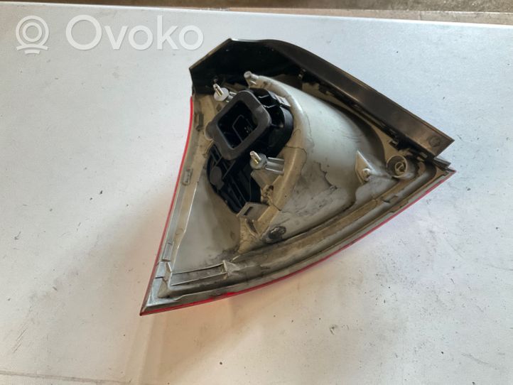 Volkswagen Golf V Lampa tylna 1K6945096E