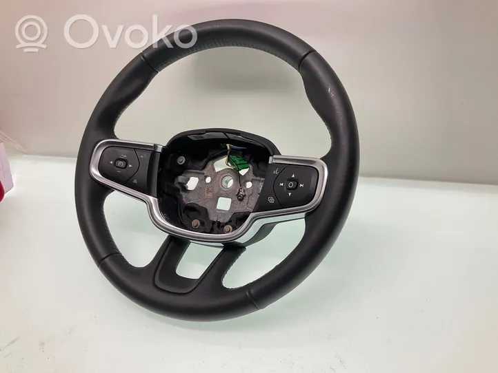 Volvo XC40 Ohjauspyörä 32227629