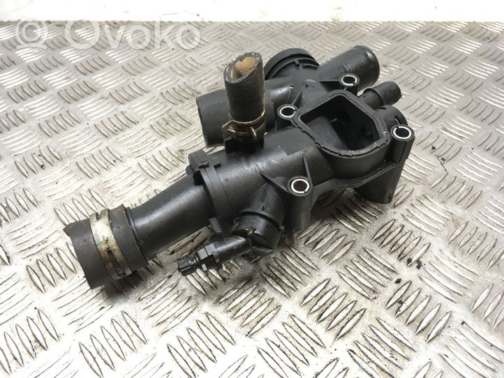 Citroen C5 Boîtier de thermostat / thermostat 874883