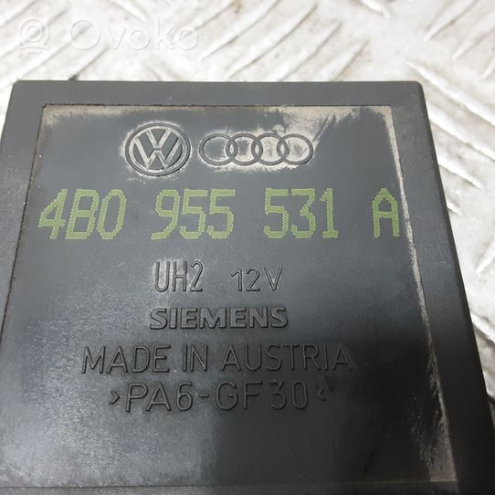 Audi A3 S3 8L Langų valytuvų rėlė 4B0955531A
