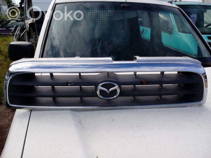 Mazda BT-50 Grille inférieure de pare-chocs avant 