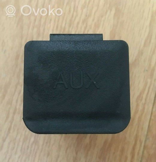 Opel Mokka USB socket connector 20874710