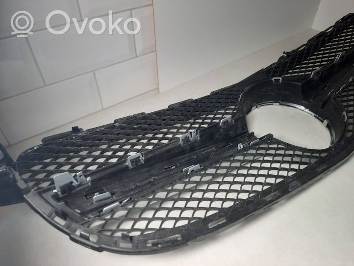 Mercedes-Benz C AMG W205 Maskownica / Grill / Atrapa górna chłodnicy A2058880223