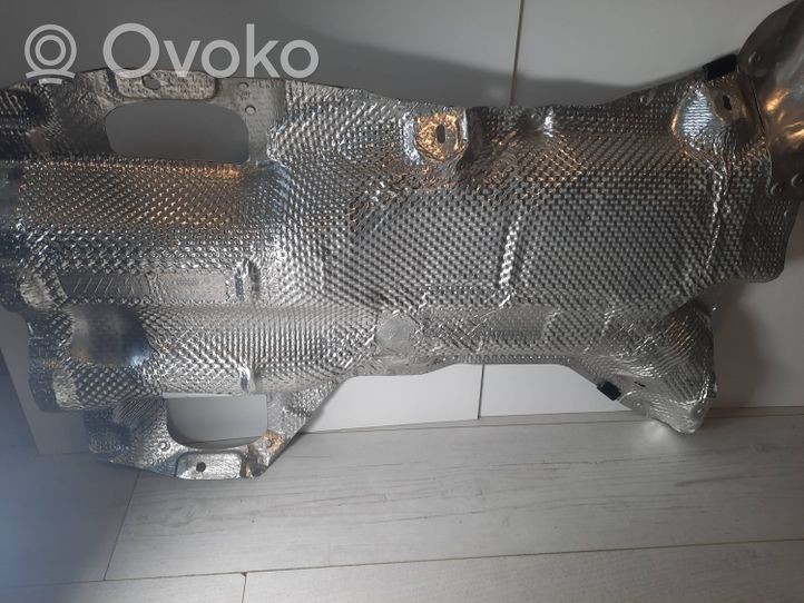 BMW M4 F82 F83 Exhaust heat shield 8077408