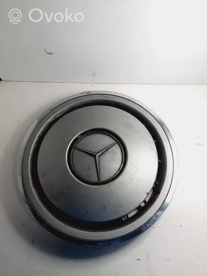 Mercedes-Benz E W124 R15 wheel hub/cap/trim 1244010924