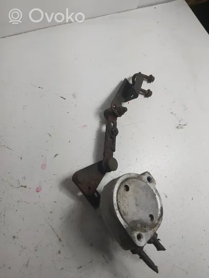 Mercedes-Benz E W124 Regulator siły hamowania R1243280031