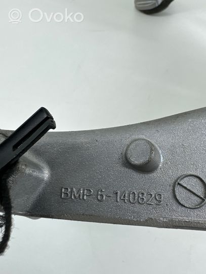 BMW 7 F01 F02 F03 F04 Staffa di montaggio della cremagliera dello sterzo BMP6140829