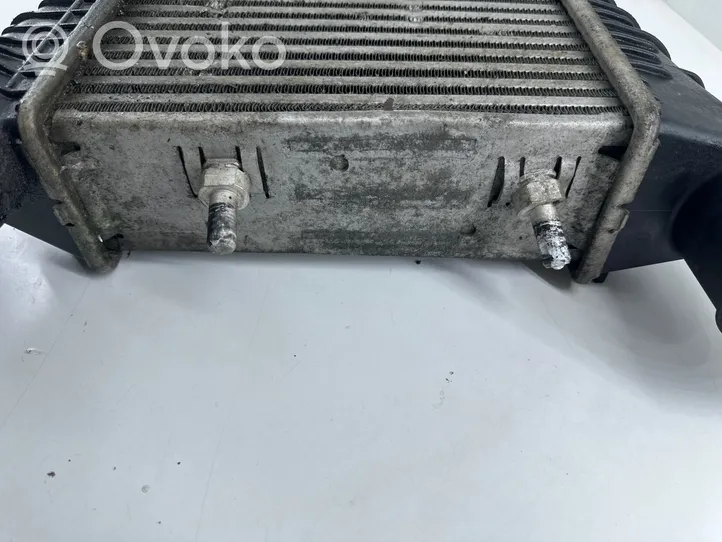 Audi A8 S8 D4 4H Chłodnica powietrza doładowującego / Intercooler 4H0145805J