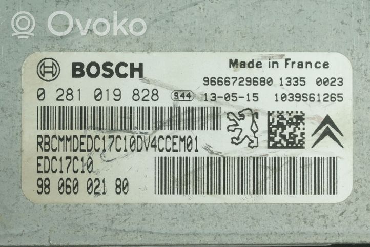 Peugeot 208 Sterownik / Moduł ECU 9806002180