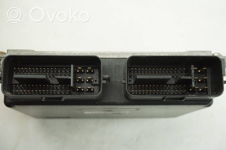 Mitsubishi Colt Centralina/modulo motore ECU A1221500979