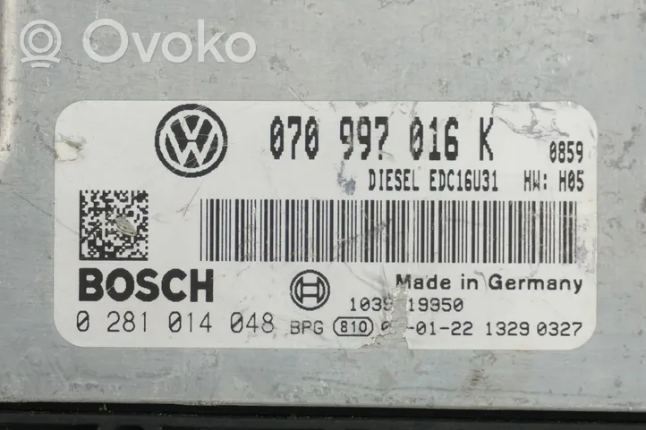 Volkswagen Transporter - Caravelle T5 Calculateur moteur ECU 070997016K