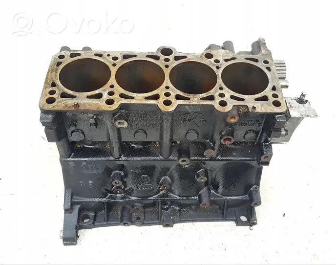 Audi A4 S4 B7 8E 8H Blok silnika BLOK