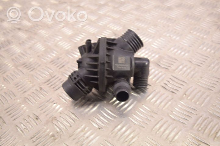 BMW X3 F25 Termostat / Obudowa termostatu 7586784