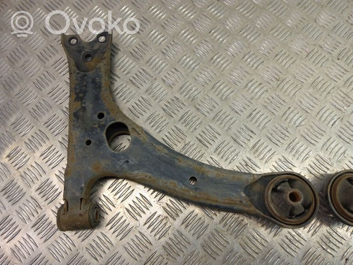 Toyota Prius (XW20) Braccio di controllo sospensione anteriore inferiore/braccio oscillante 